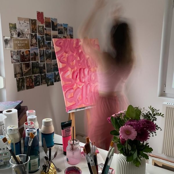 Abstrakte Kunst self love pink auf Leinwand